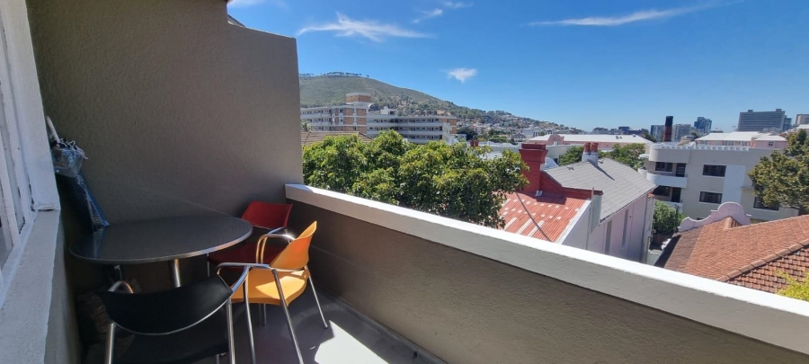 To Let 2 Bedroom Property for Rent in Gardens Western Cape